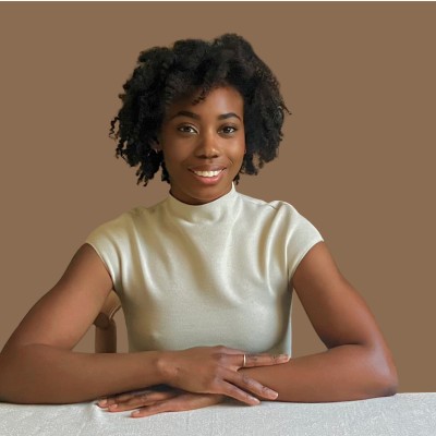 Portrait de Samsha Freitas, traductrice anglais-français, dont le témoignage porte sur la formation FORCE-TTC.